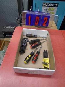 Flat of new Stanley nut drivers & metric & std hex keys. As shown.