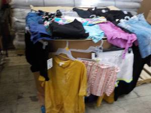 lot 4 image: 25 or More Womens Clothing new wi...