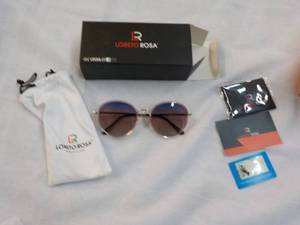 lot 20 image: Loreto Rosa Glasses...