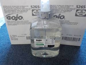lot 50 image: 4 - 2 liter Jugs GOJO Hand Cleaner...