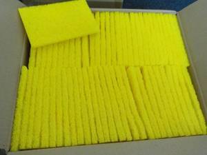 lot 90 image: 60 - 3 x 5 Scrubbing Pads...