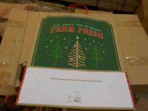 lot 102 image: 24 Wondershop Large Holiday Bags...