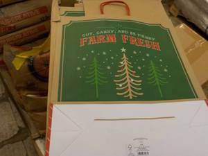 lot 104 image: 24 or more Wondershop Large Holiday...