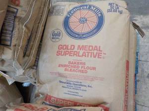 lot 118 image: 50 lb. Bag Gold Medal Flour...