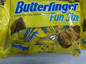 lot 142 image: 6 - 10.2 oz Bags Butterfinger Fun S...