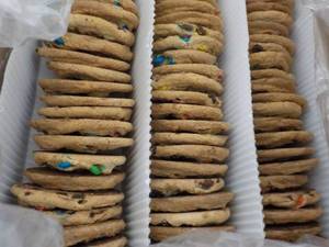 lot 152 image: Case of Frozen Bakers Source Choco...