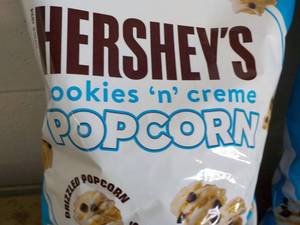 lot 218 image: 3 - 18 oz Bags Hersheys Cookies N ...