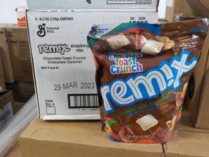 lot 294 image: 4 - 6.3 oz Bags Remix Snacking Mix...