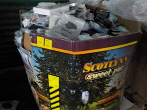 lot 327 image: Pallet of Face Masks - take some or...