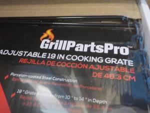 lot 328 image: Case of 8 Grill Parts Pro Adjustabl...
