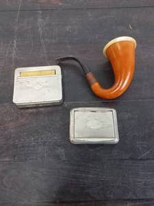 lot 47 image: Vintage Smoking Items