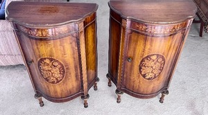 Pair of Vintage True Grand Rapids Certified Vintage Accent Tables