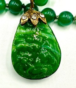 Green Jade Beaded Necklace with Pendant