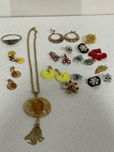 Assorted Jewelry