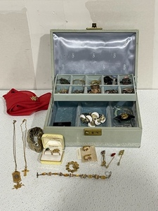 Assorted Jewelry