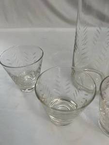 lot 68 image: Etched Glass Pitcher and 4 Glasses