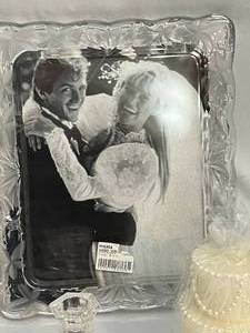 lot 78 image: Mikasa Wedding Frame, Toast Glasses, and Wedding Decor