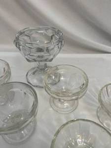 lot 84 image: Sherbet and Dessert Glass Set