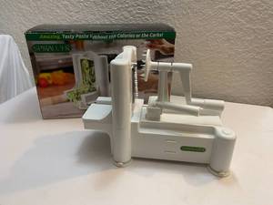 lot 5 image: New Spiralizer 5-Blade Spiral Slicer