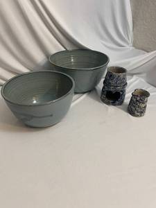 lot 17 image: Ceramic Bowl Set with Potpourri Burner and Small Pitcher