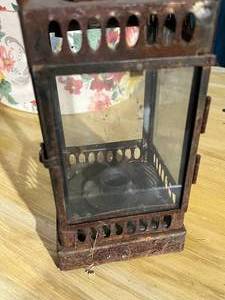 lot 123 image: Antique Candle Lantern