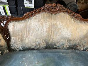 lot 149 image: Antique Ornately Carved Couch