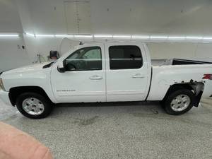 2011 Chevrolet Silverado 1500 LT - 4X4 - 1 OWNER