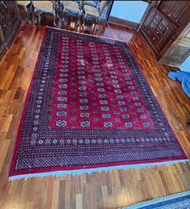 lot 18 image: Significant Red Persian Area Rug