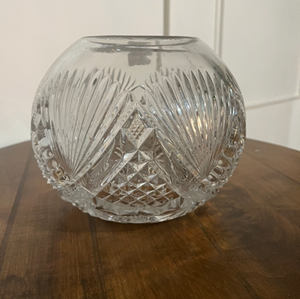 lot 30 image: Crystal Cut Bowl