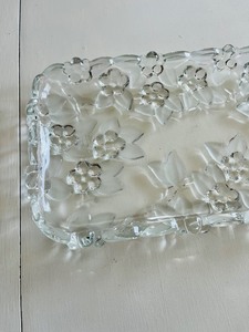 lot 74 image: Floral Rectangular Frosted Dish