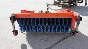 lot 3 image: New Kubota L2163 Broom - Sweeper