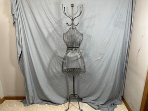 lot 35 image: Metal Coat Rack Dress Form Mannequin