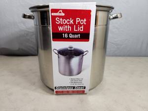 lot 4 image: New 16 Quart Stock Pot with Lid
