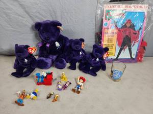 lot 10 image: Vintage Toys and More