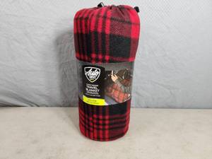 lot 28 image: New 12 Volt Heated Travel Blanket with Bag