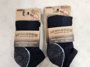 lot 71 image: 2 New Pair of Lightweight Merino Wool Socks