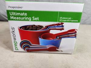 lot 101 image: New 19 Piece Ultimate Measuring Set