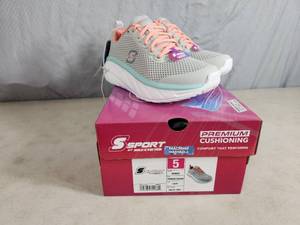 lot 123 image: New Skechers Premium Cushioning Sneakers
