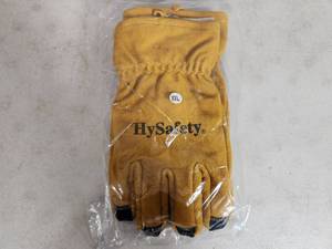 lot 140 image: New Pair of Fire Fighting Gloves