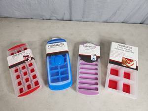 lot 151 image: New Assortment of Ice Cube Trays