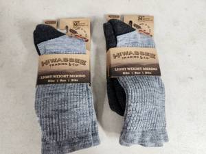 lot 207 image: 2 New Pair of Hiwassee Trading Co Socks