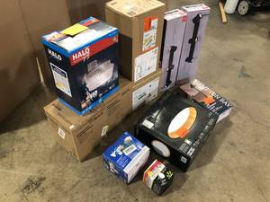 Mix lot of Houseware Items, Review all pictures, Customer returns