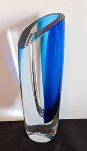 lot 20 image: Kosta Boda Saraband Vase by Gran Wrff