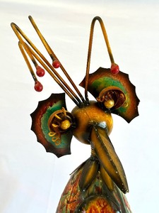 lot 20A image: Whimsical Candle Holder  Bird Figurine