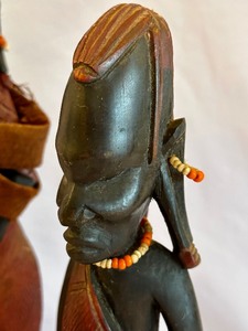 lot 78 image: Collection of Carved Ethnic Figurines
