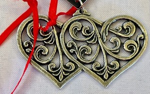 lot 89 image: Eight Pewter Ornaments