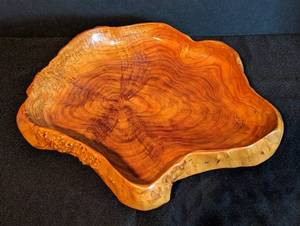 lot 111 image: Burled Wood Hand Crafted Bowl