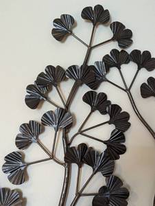 lot 118 image: Metal Wall Decor