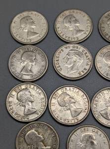 lot 130 image: 1942-65 Canadian Silver Dimes