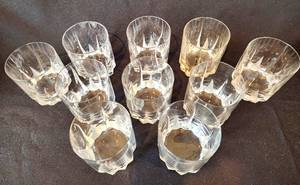 lot 246 image: Mikasa Flames D Amore Glassware